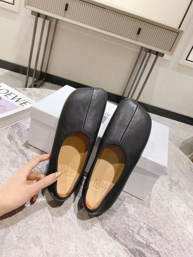 Other flat shoes